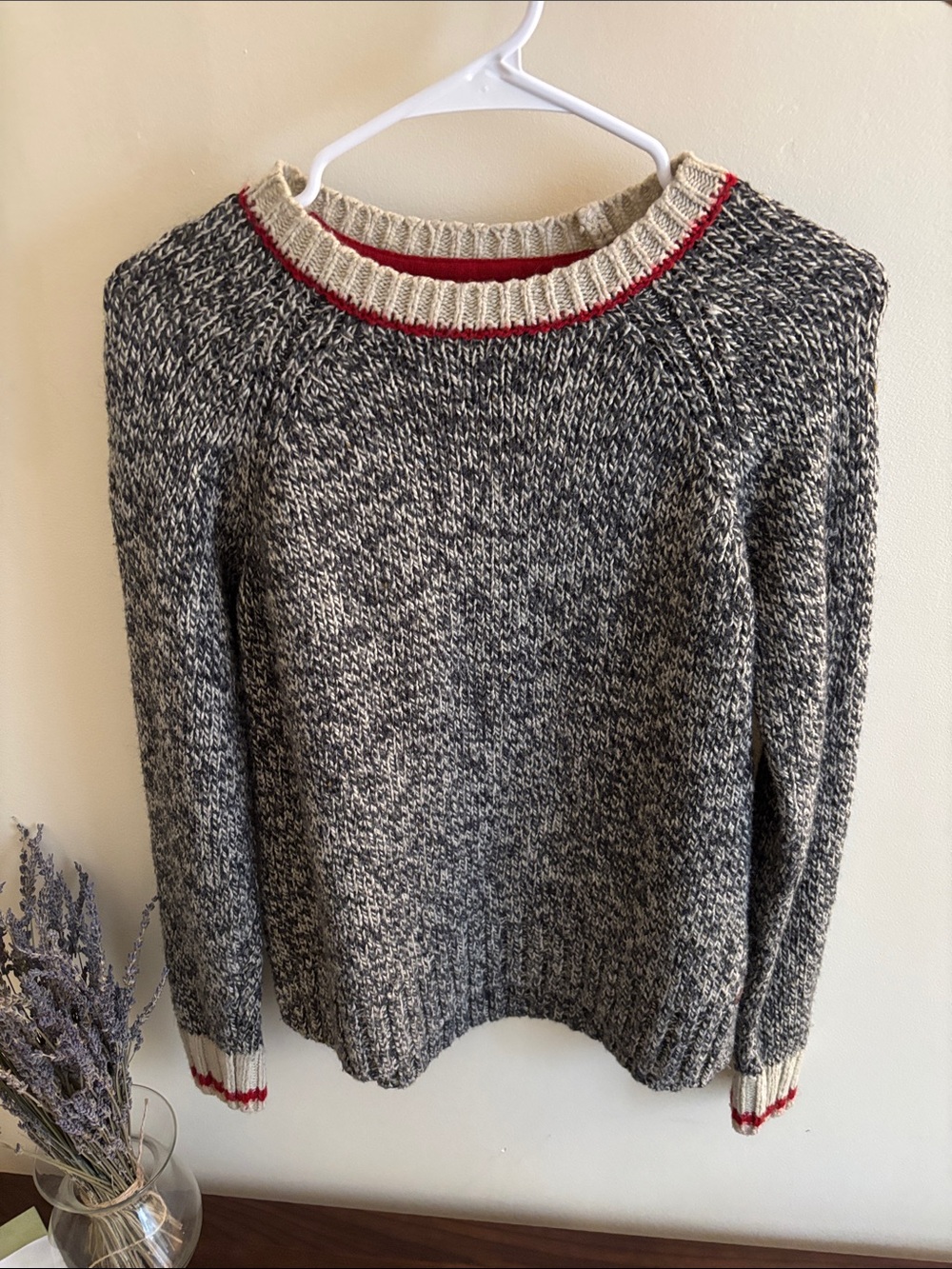 Vintage Roots Marled Gray Crewneck Sweater with Cream Collar and Red Trim